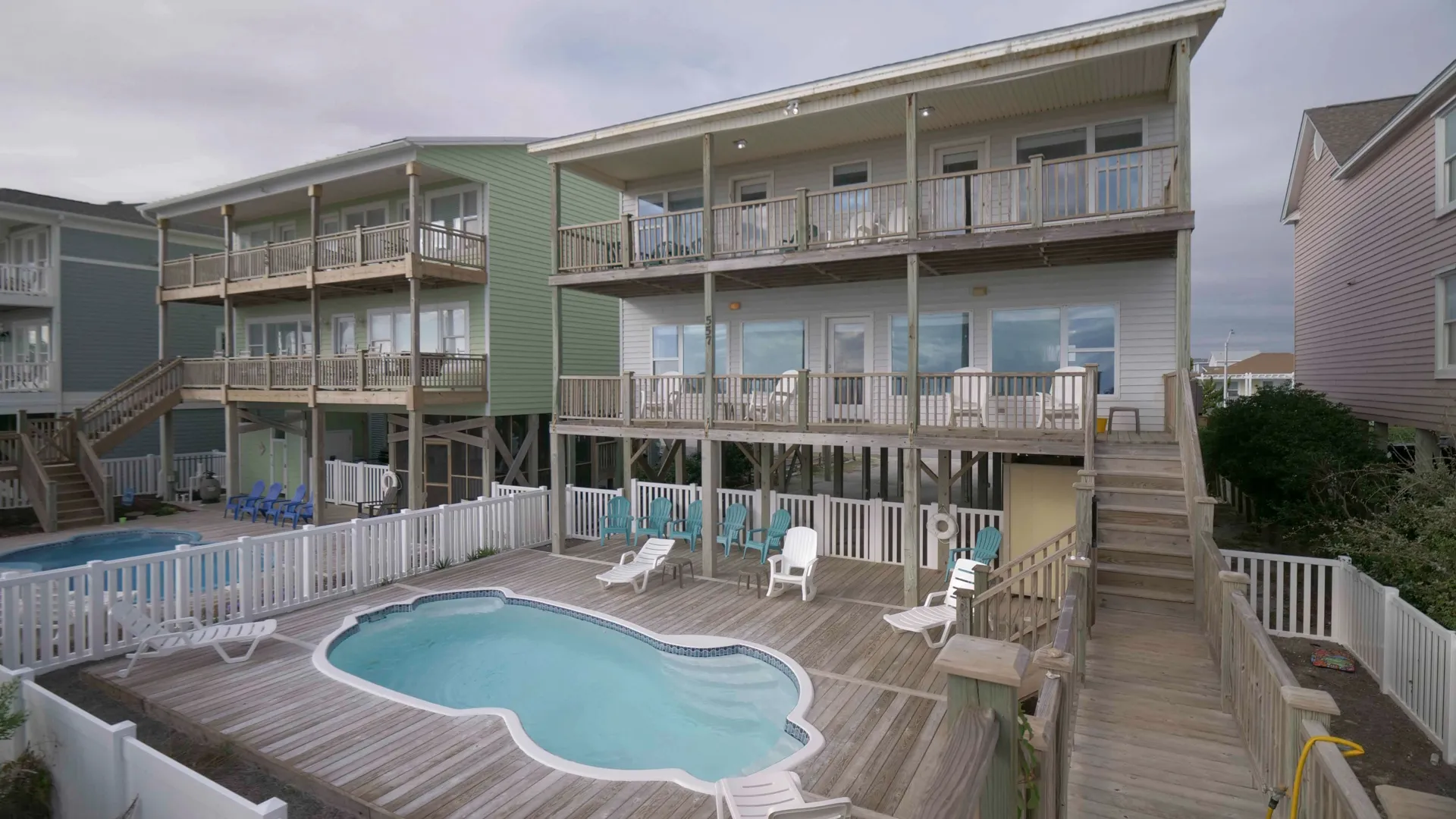 thumbnail - S7:E6 Holden Beach Haven