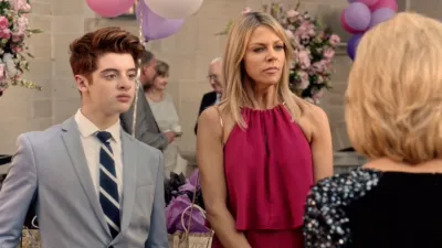 thumbnail - S2:E7 The Homecoming