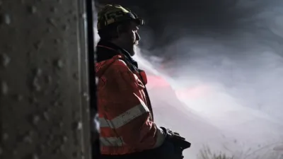 thumbnail - S8:E3 Overload