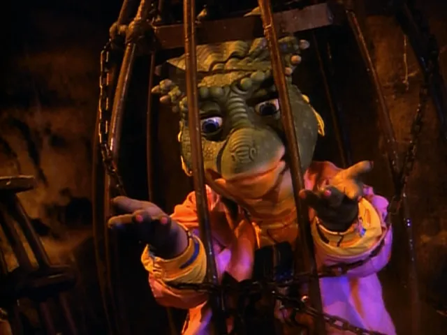 thumbnail - S4:E1 Monster Under The Bed