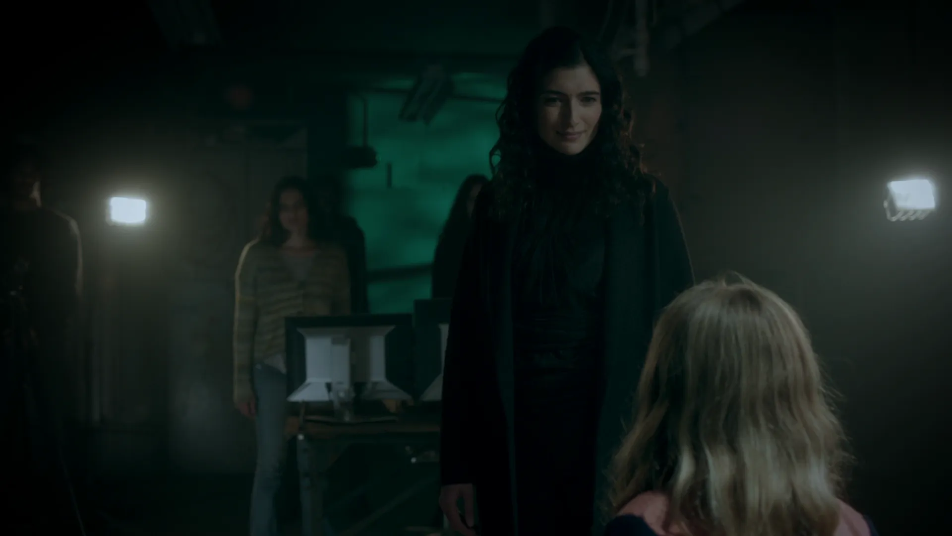 thumbnail - S3:E10 The Toll Of The Sea