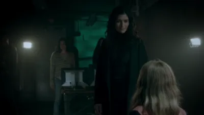 thumbnail - S3:E10 The Toll Of The Sea