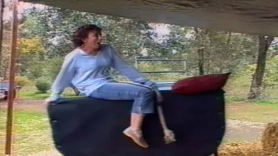 thumbnail - S18:E3 Bad Day at Work, Messes, and Sibling Rivalry