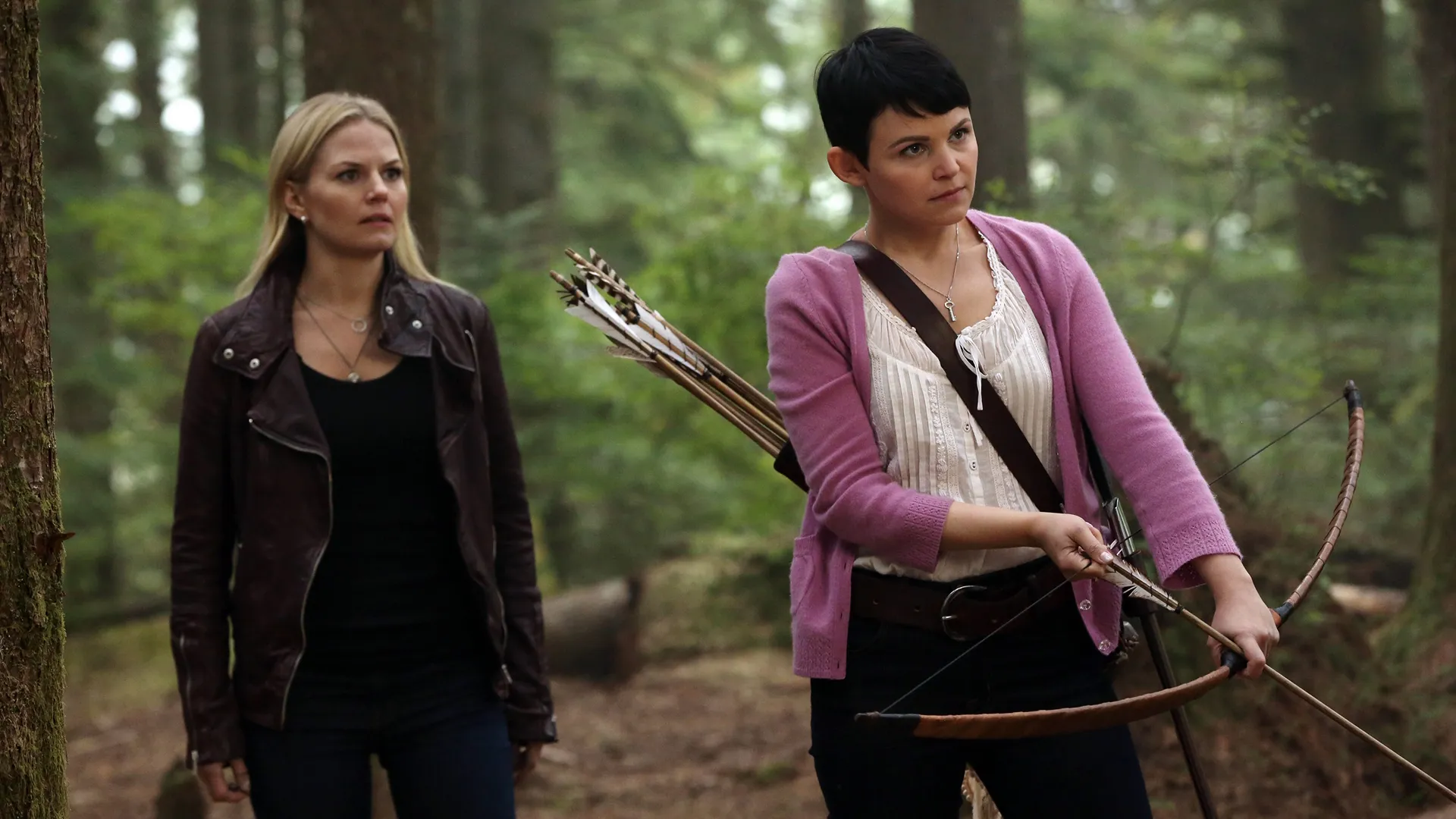 Jennifer Morrison as Emma Swan and Ginnifer Goodwin as Mary Margaret Blanchard (Snow White) in the TV series Once Upon a Time.