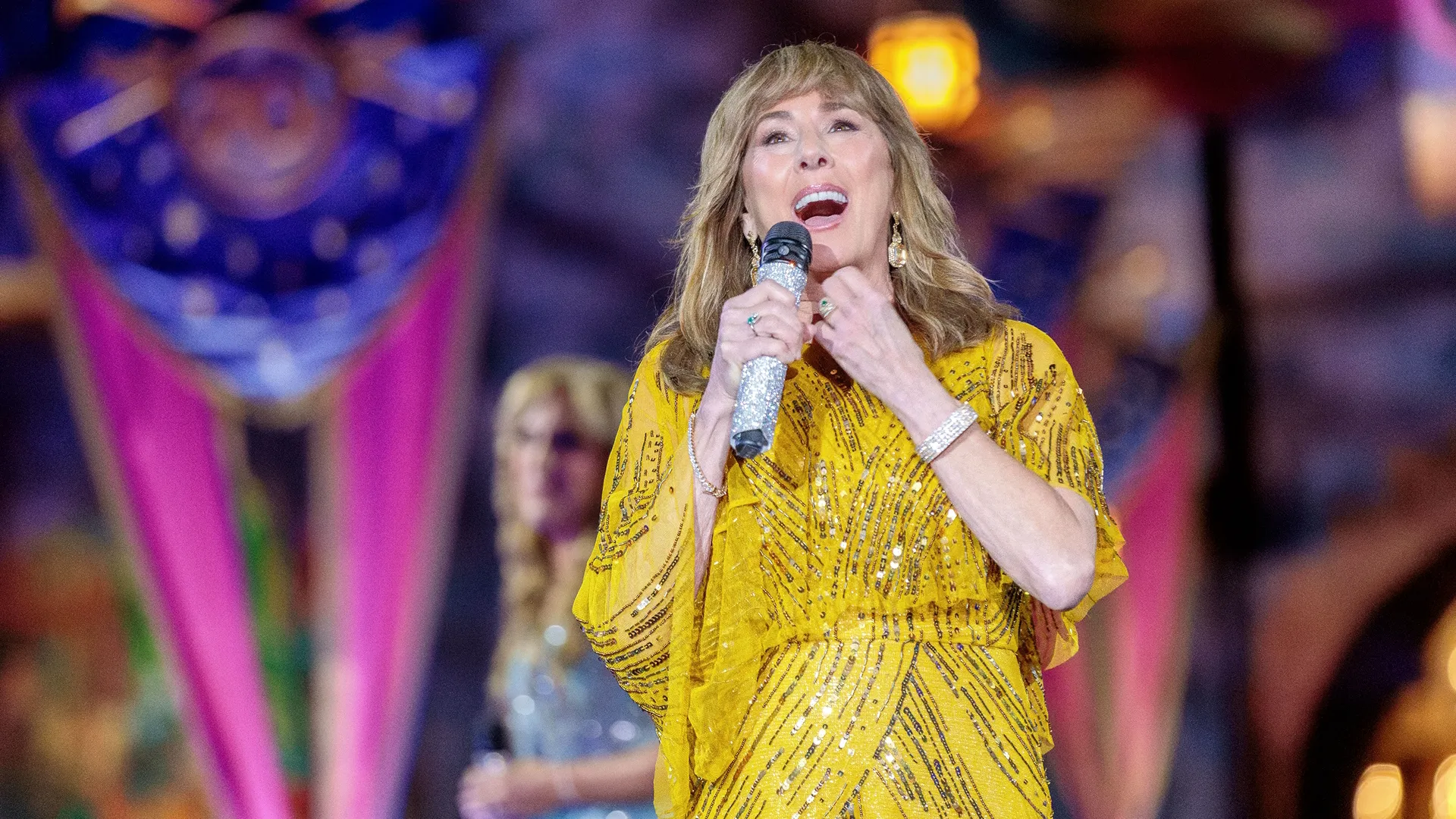 Paige O’Hara singing in Disney Princess Concert: Celebrating 70 Years of Disneyland