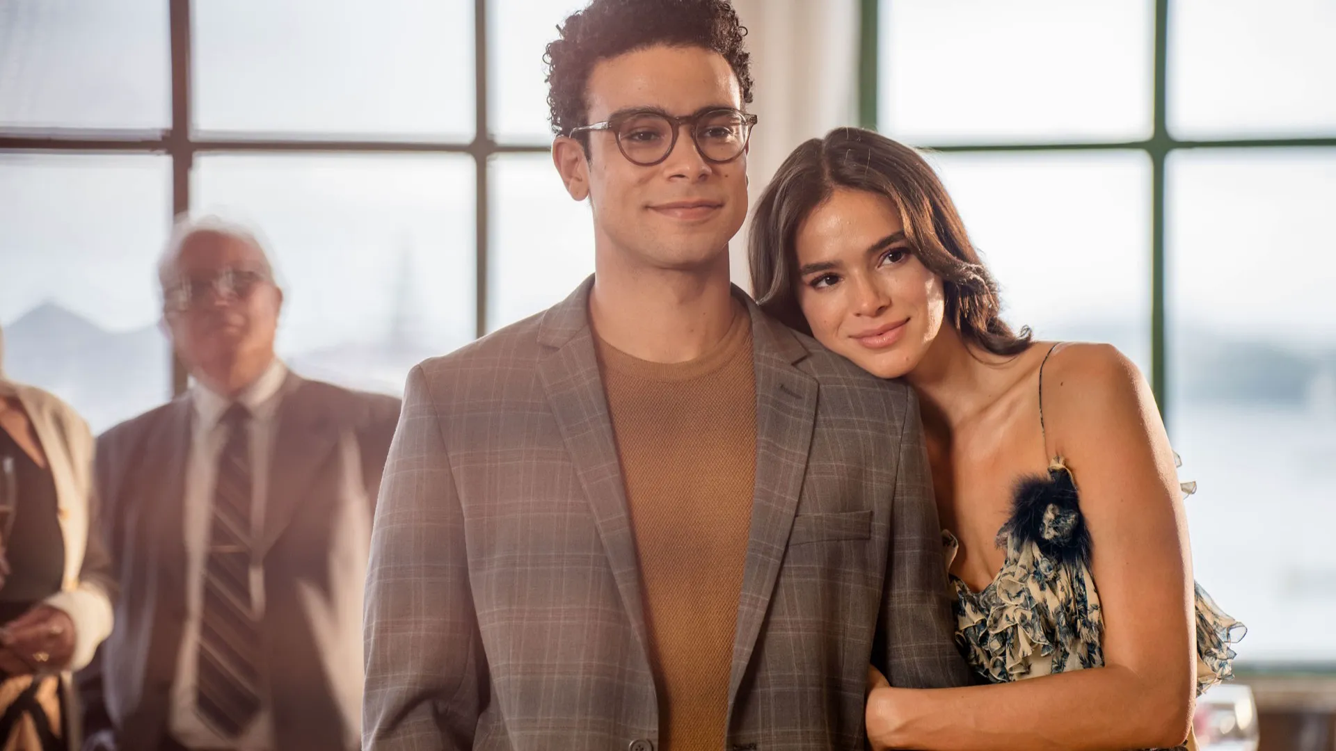 Sérgio Malheiros (Victor) e Bruna Marquezine (Bia) em cena da 2ª temporada de Amor da Minha Vida