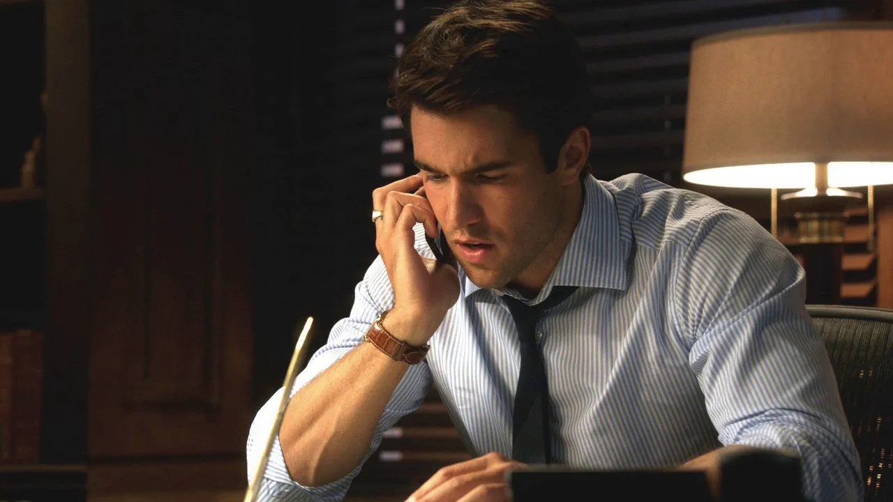 thumbnail - S3:E6 Dissolution
