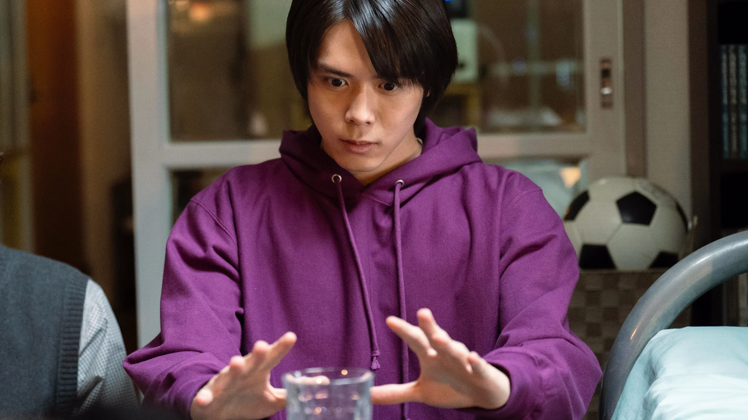 thumbnail - S1:E1 The Telekinetic