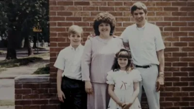 thumbnail - S1:E4 Fooled by Murder