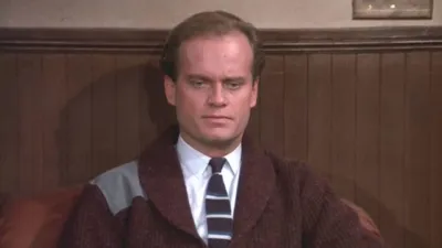 thumbnail - S4:E15 The Triangle