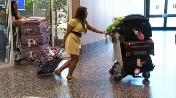 thumbnail - S4:E1 Going to Italia