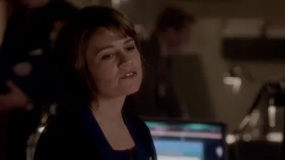 thumbnail - S9:E16 Blood Actually