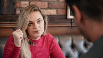 thumbnail - S2:E9 She Still Messages You