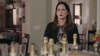 thumbnail - S4:E7 Housewarming