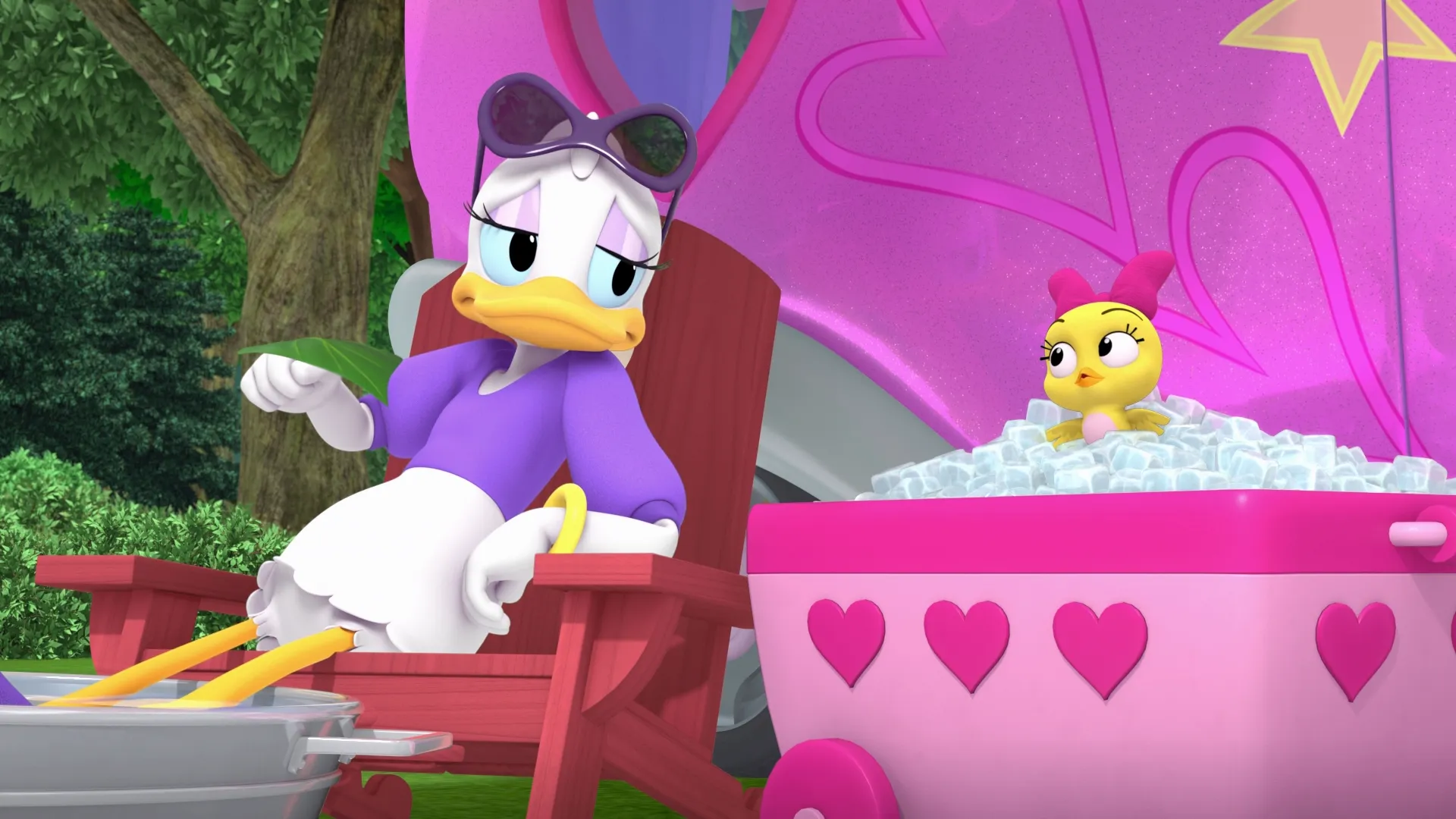 thumbnail - S1:E7 The Great Treat Heist