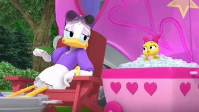 thumbnail - S1:E7 The Great Treat Heist