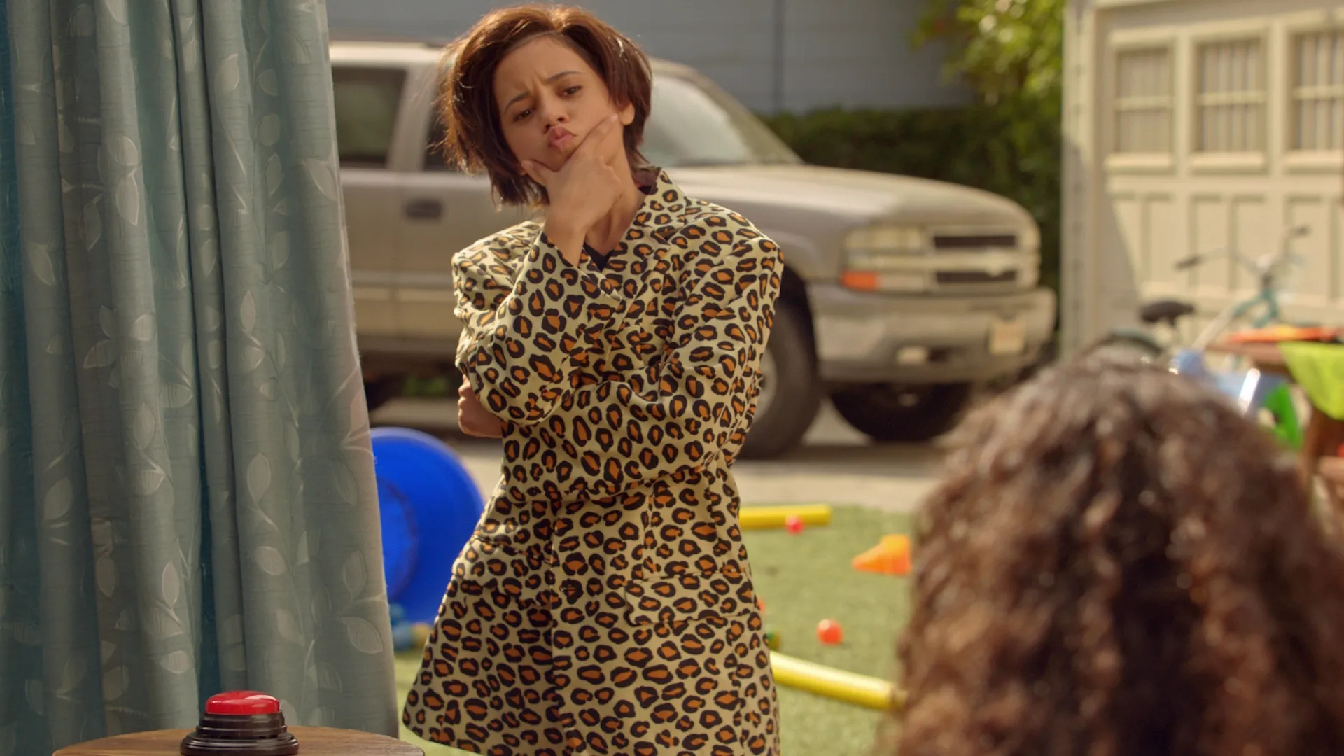 thumbnail - S3:E4 Stuck with a Diaz Down