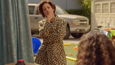 thumbnail - S3:E4 Stuck with a Diaz Down