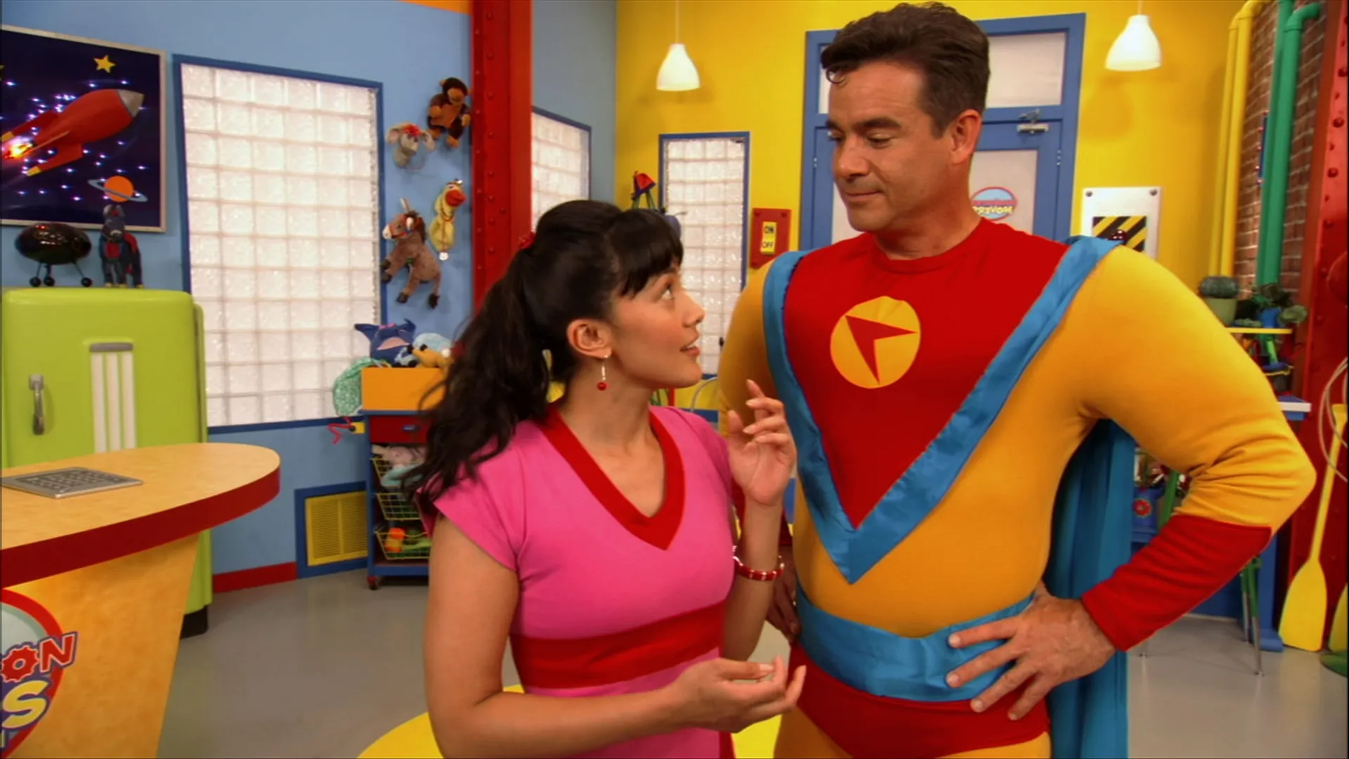 thumbnail - S2：第1話「スーパー・ヒーロー」