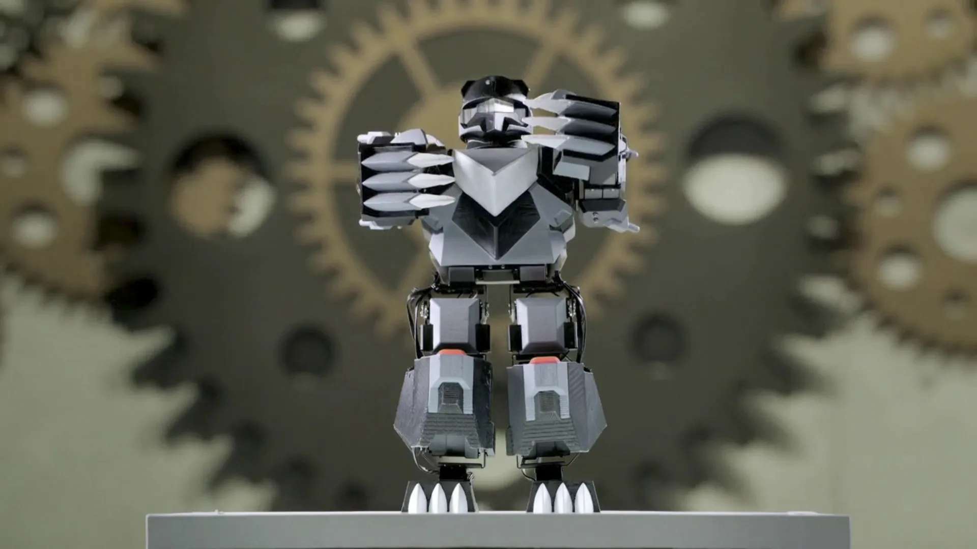 thumbnail - M23:Ep8 Educational Robots, Boxing Belts, Boat Radar Mounts, and European Radiators