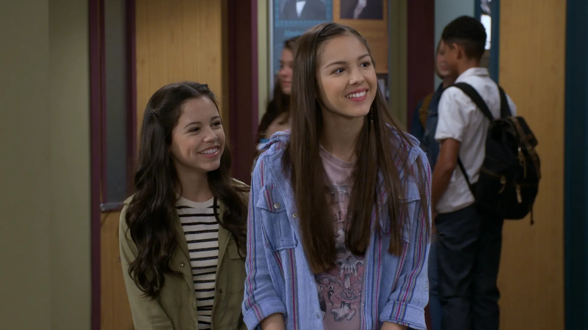 thumbnail - S2:E17 The BFF (Before Frankie Friend)