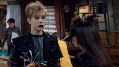 thumbnail - S7:E3 Meat Cute