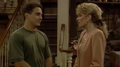 thumbnail - S8:E10 Field Of Screams