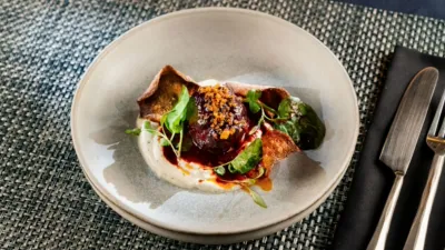 thumbnail - S6:E3 If You Can't Take the Heat...