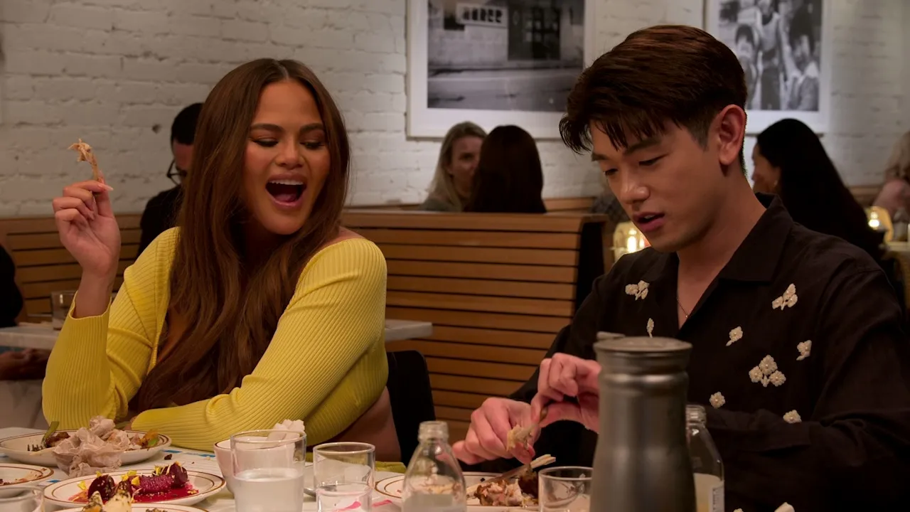 thumbnail - S1:E3 Those Wings Tho!