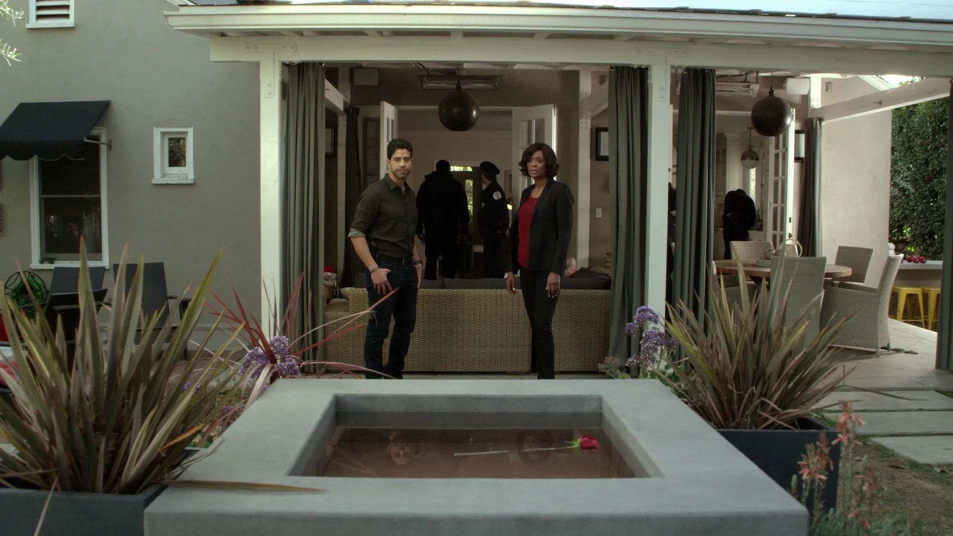 thumbnail - S13:E18 The Dance of Love