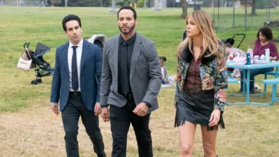 thumbnail - S1:E10 Chutes and Murders