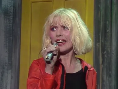 thumbnail - S5:E8 Guest: Debbie Harry