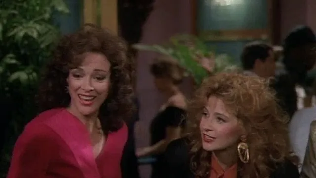 thumbnail - S7:E6 Viva Las Vegas