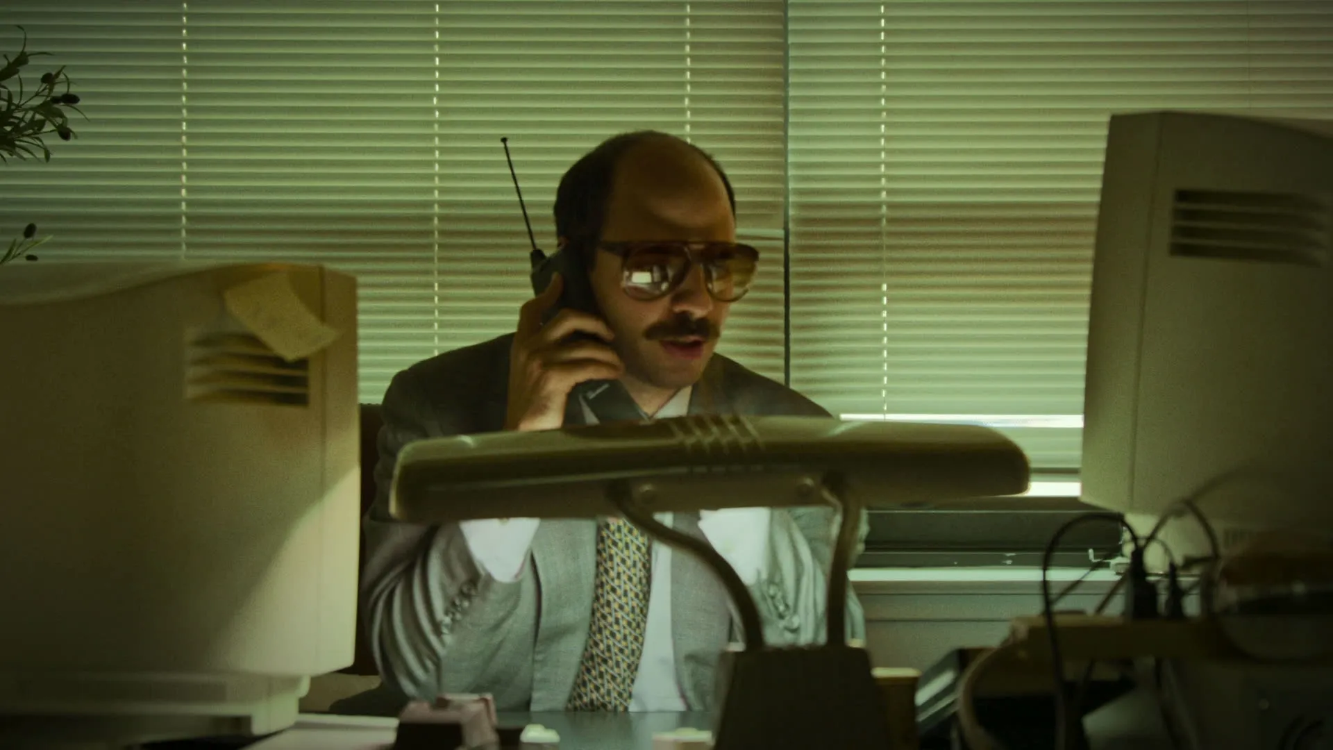 thumbnail - S1:E2 The Hidden Life of Thieves