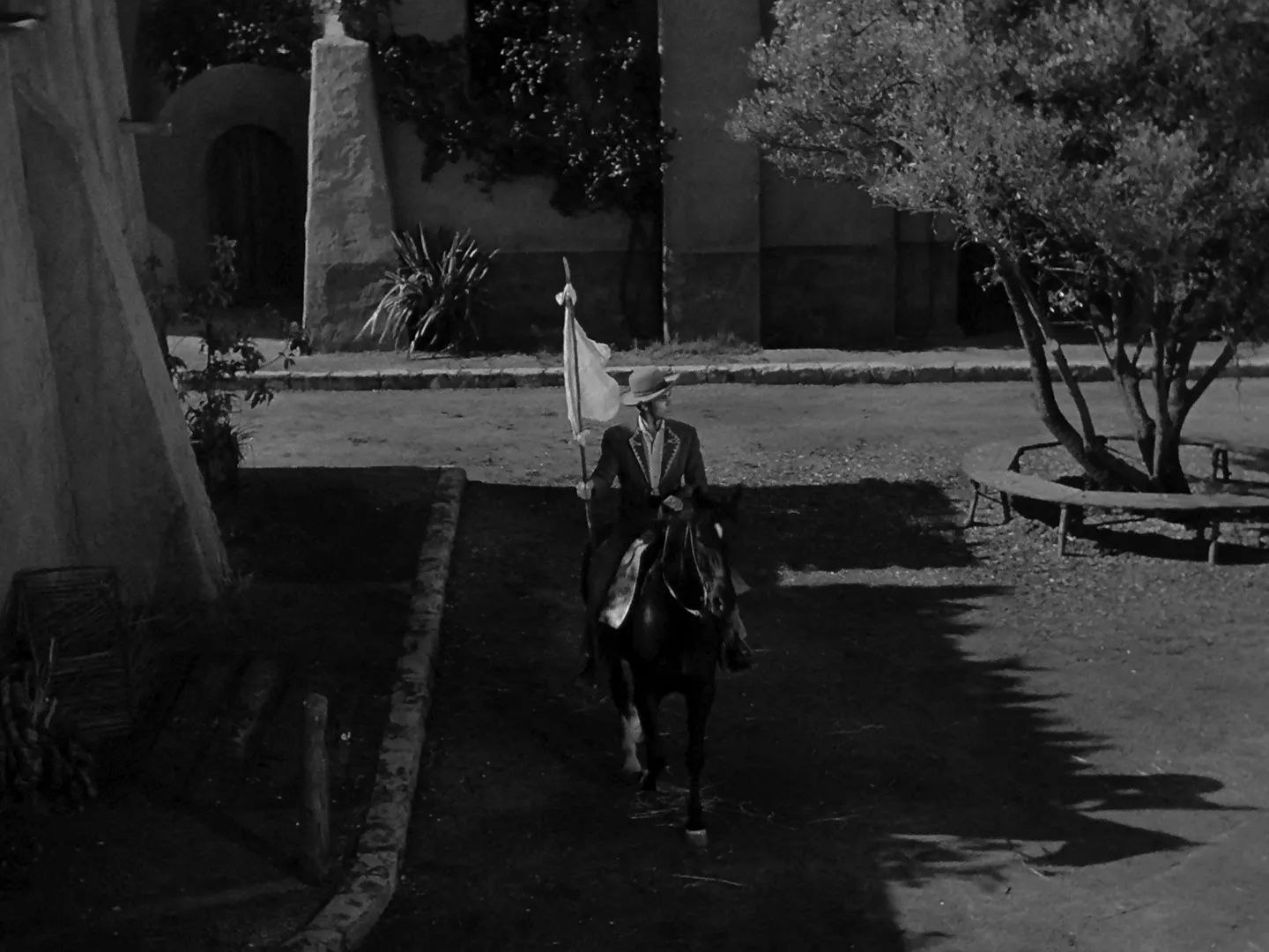 thumbnail - S2:E8 Zorro and the Flag of Truce