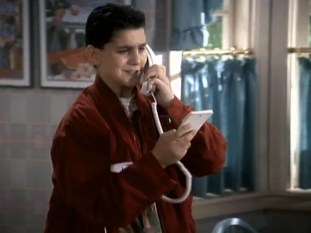 thumbnail - S4:E3 Doogie Got a Gun