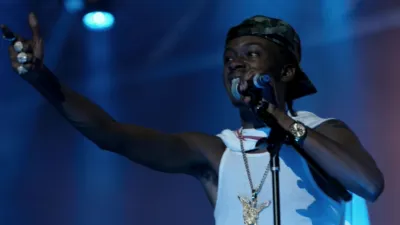 thumbnail - S3:E10 Triumph