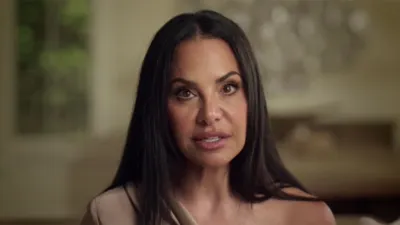 thumbnail - S1:E6 The Con-fluencer