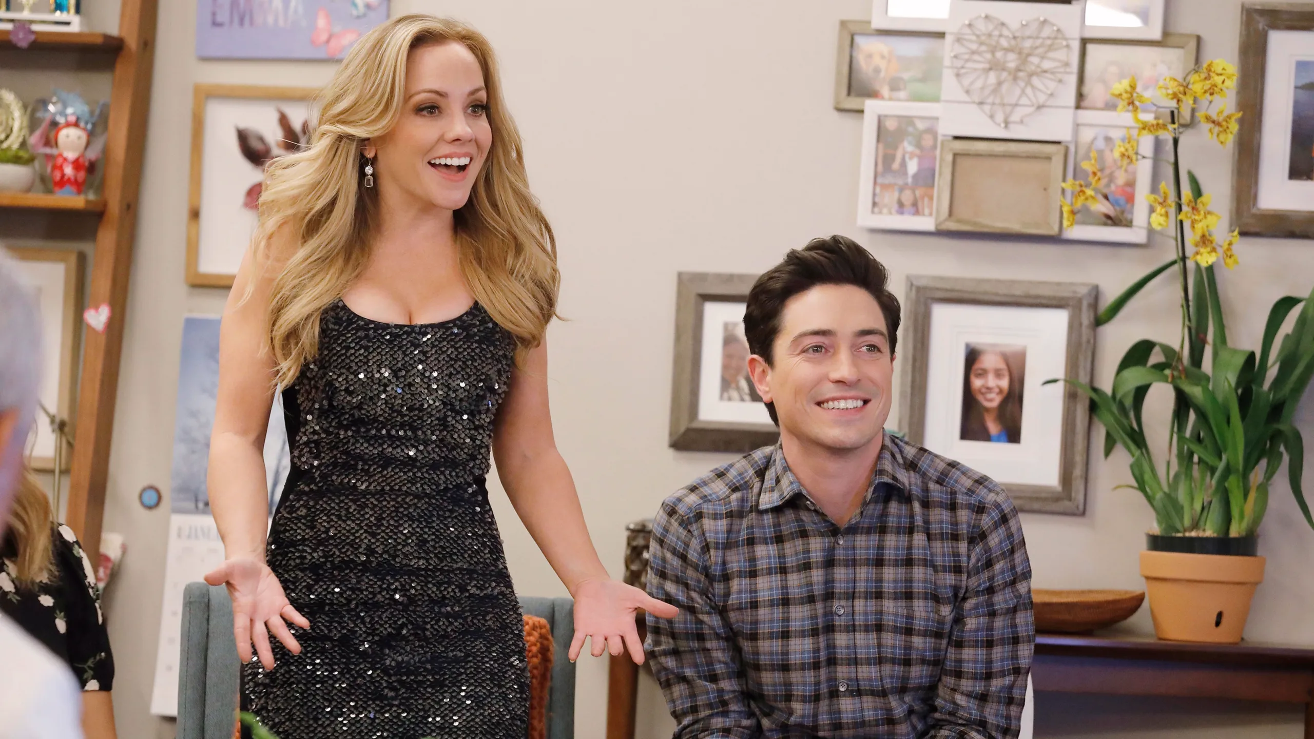 thumbnail - S3:E9 Golden Globes Party