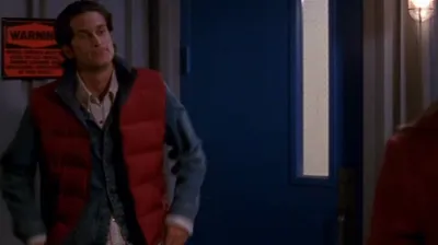 thumbnail - S6:E8 Spiderwebs