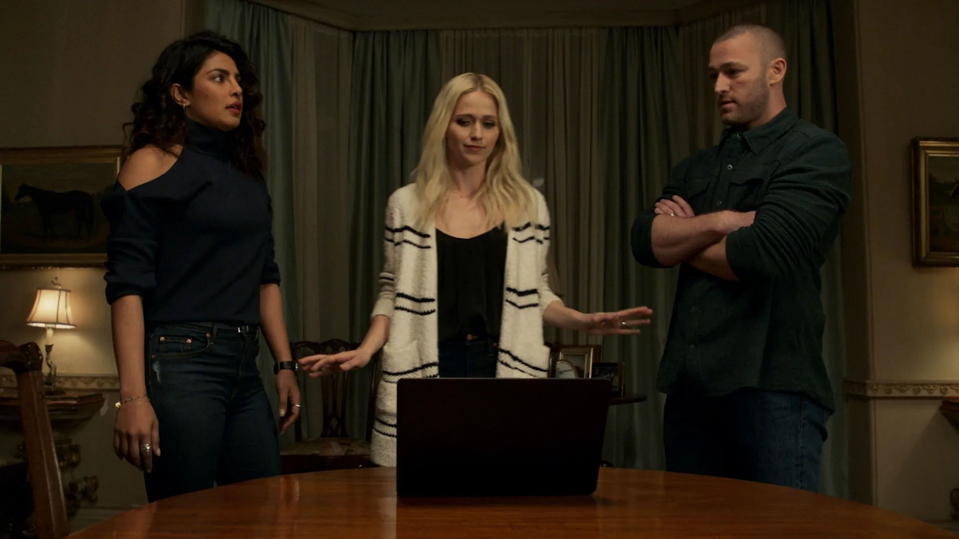 thumbnail - S3:E10 No Place is Home