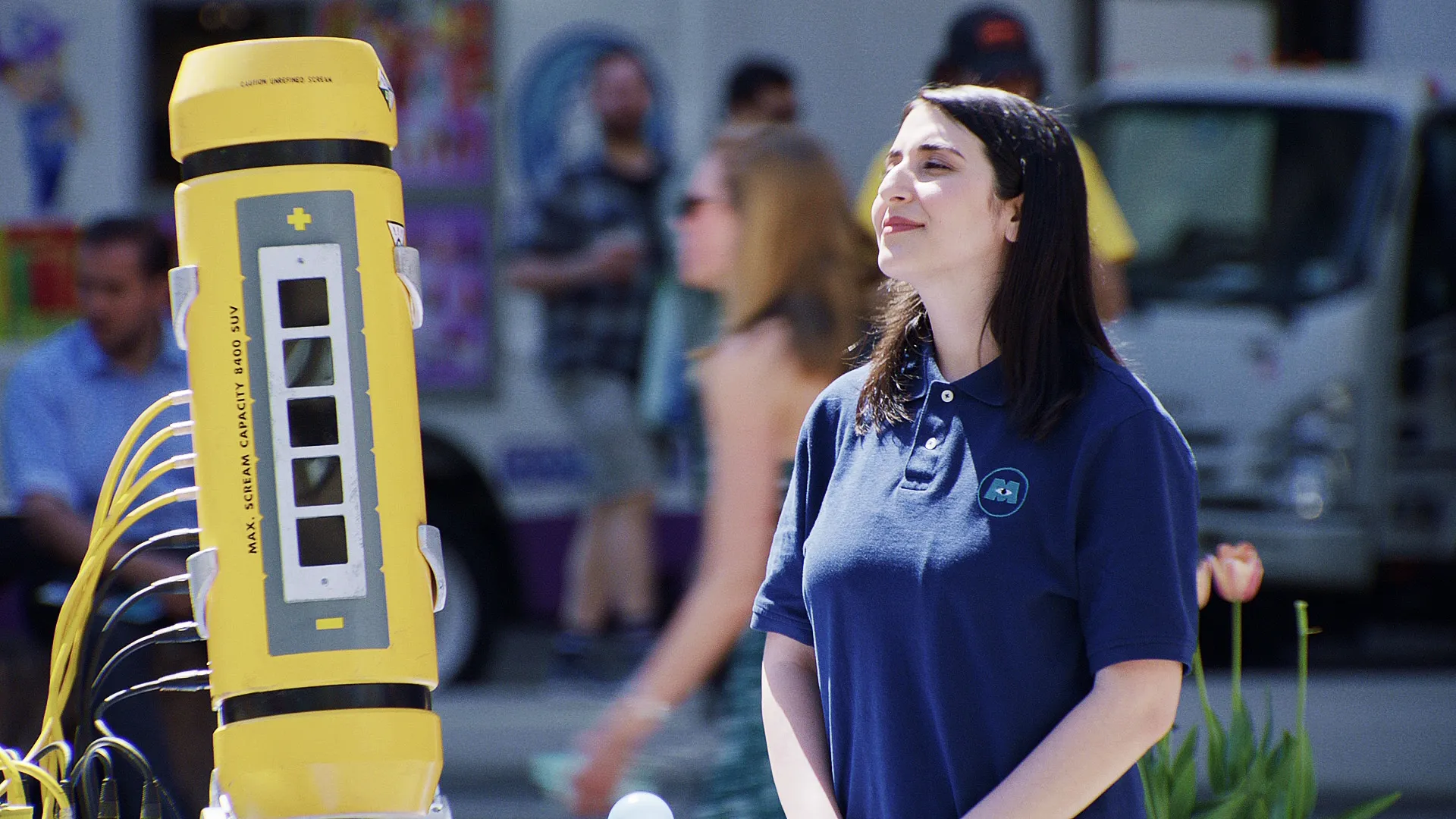 thumbnail - S1：第7話「モンスターズ・インク：笑いエネルギー」