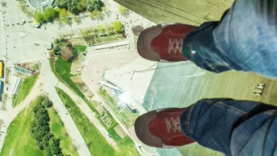 thumbnail - S1:E12 Guerrilla Geographer: Daniel Raven-Ellison