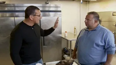 thumbnail - S1:E3 Rascal's BBQ & Crab House