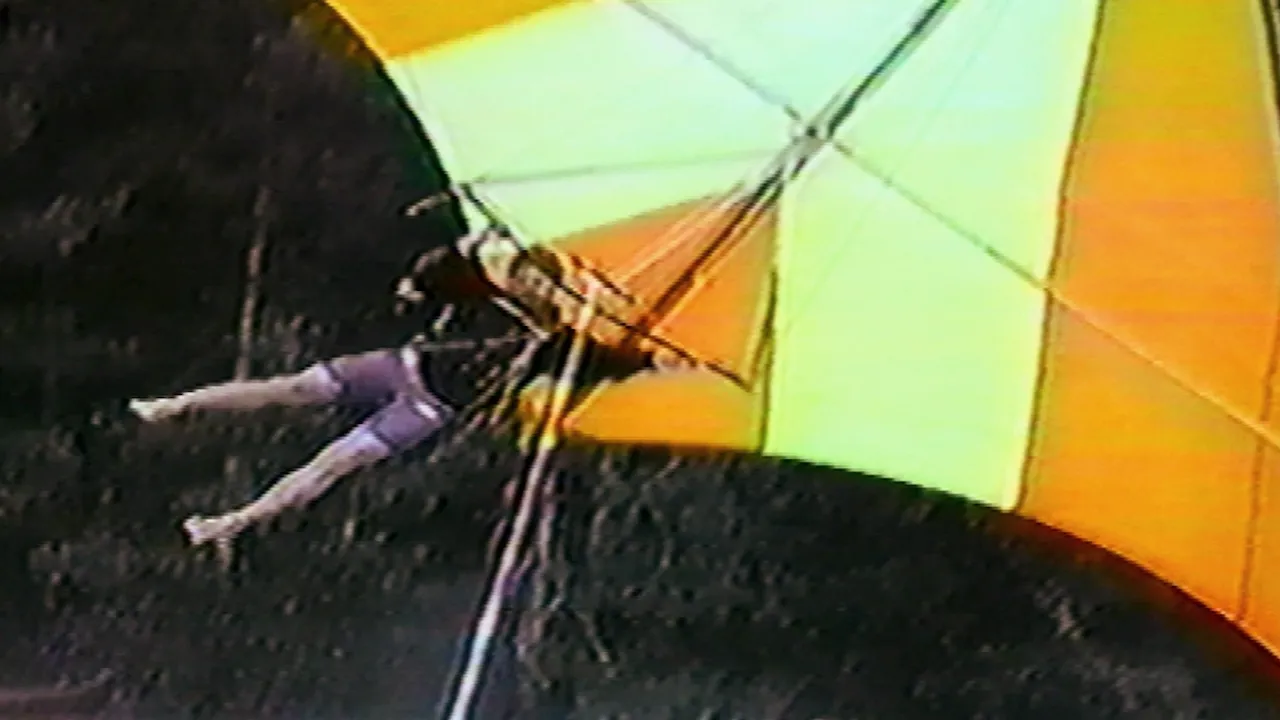 thumbnail - S18:E5 My Middle Name is Danger, Take the Cake, and We're Going to Disney!