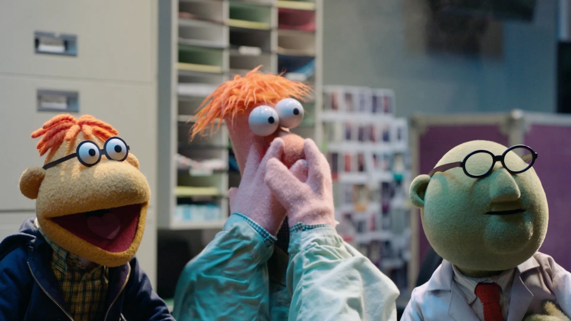 thumbnail - S1:E7 Pig's in a Blackout