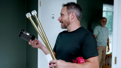 thumbnail - S1:E4 Eduardo & Gabriela's Guest Retreat