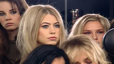 thumbnail - S16:E1 Erin Wasson