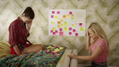 thumbnail - S3:E6 Trip Down Memory Lane