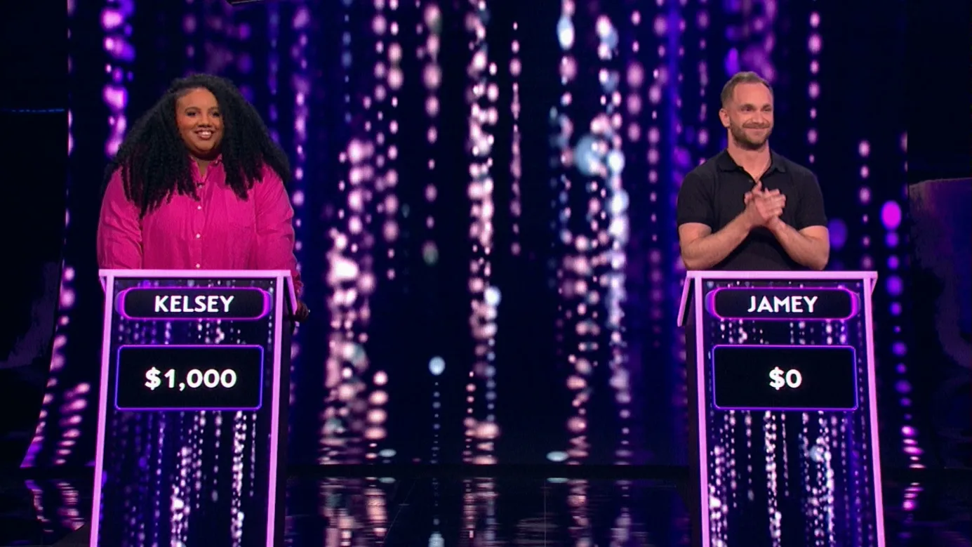 thumbnail - S5:E6 Battle of the TV Hosts